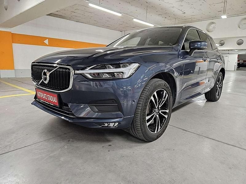 Gebraucht Volvo XC60 Momentum 197 PS (144 kW) 2020 Blau SUV