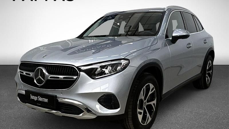 Hightechsilber metal Gebraucht 2024 Mercedes GLC300e Advanced Plus SUV | € 59.900 (Superpreis) - Bild 1/1