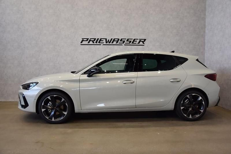Gebraucht Cupra Leon 150 PS (110 kW) 2026 Hellgrau  metallic