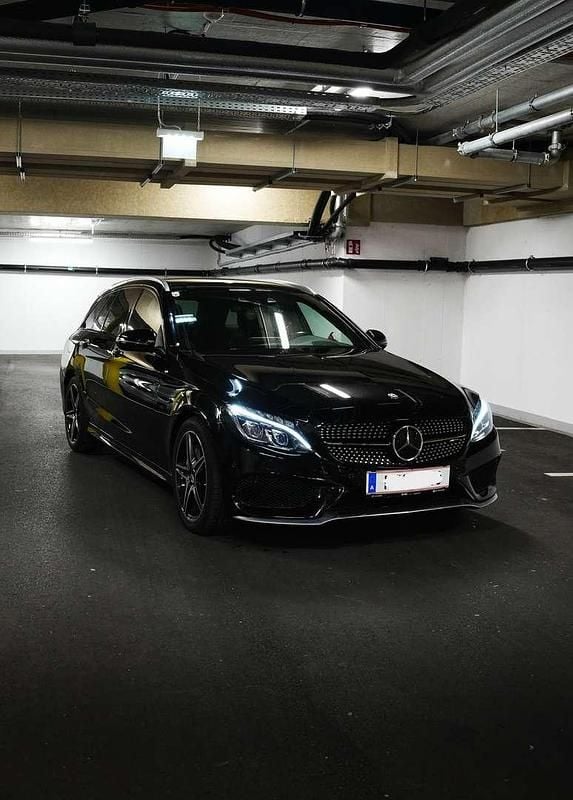 Schwarz Gebraucht 2017 Mercedes C43 AMG AMG Kombi | € 29.900 (Fairer Preis) - Bild 1/4