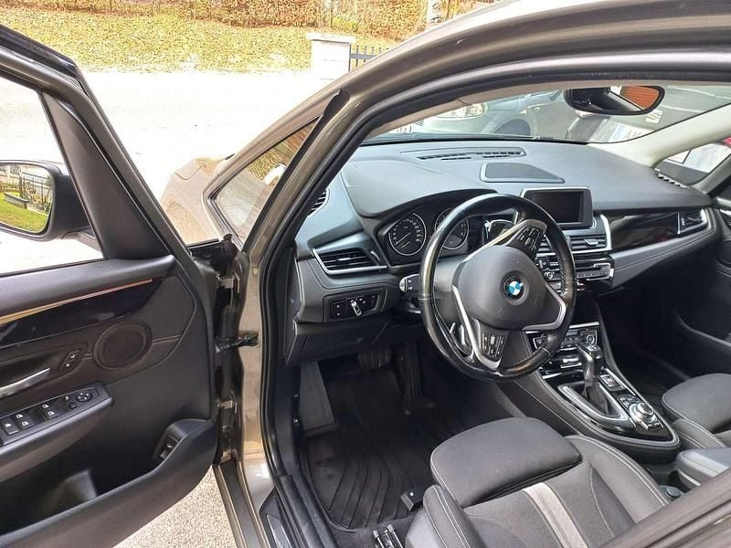 Gebraucht BMW 220 Performance 190 PS (139 kW) 2016 Grau Kombi