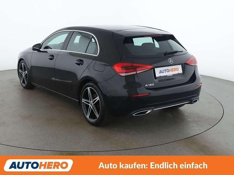 Gebraucht Mercedes A180 Progressive 136 PS (100 kW) 2018 Schwarz Kleinwagen