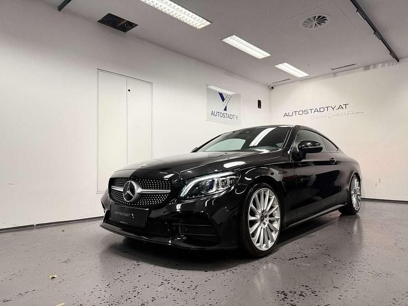 Gebraucht Mercedes C220 AMG line 194 PS (142 kW) 2020 Schwarz Coupé