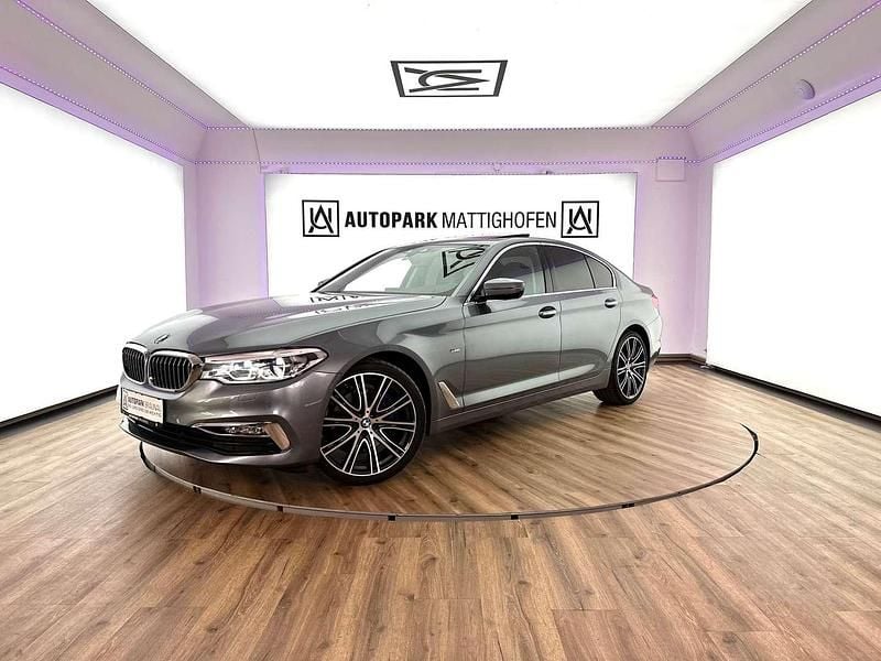 Grau Gebraucht 2017 BMW 540 Luxury Line Limousine | € 36.999 (Fairer Preis) - Bild 1/4
