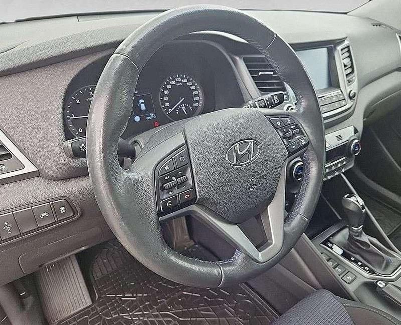 Gebraucht Hyundai Tucson Edition 141 PS (103 kW) 2017 Schwarz SUV