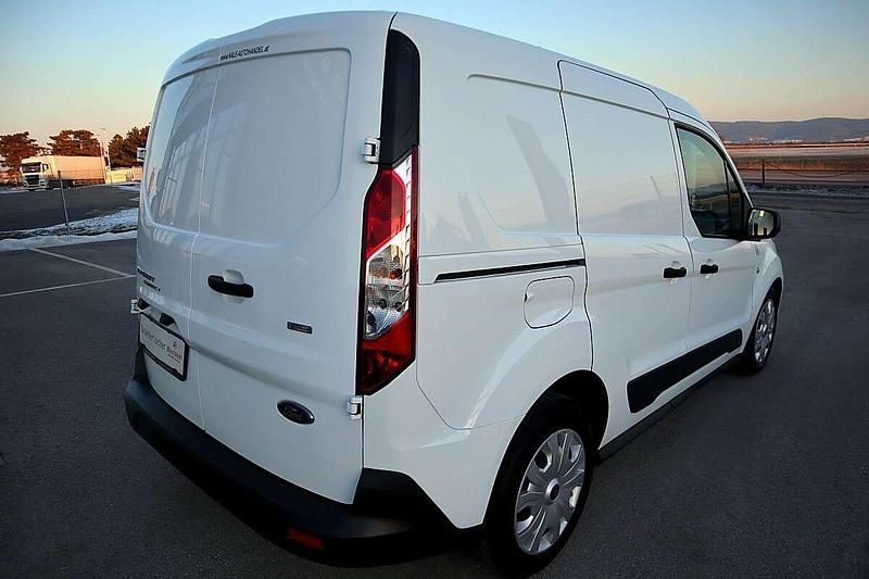 Gebraucht Ford Transit Trend 101 PS (74 kW) 2019 Weiß Van