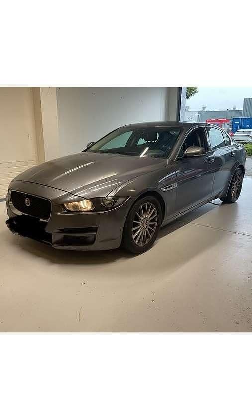 Gebraucht Jaguar XE Portfolio 163 PS (119 kW) 2015 Limousine