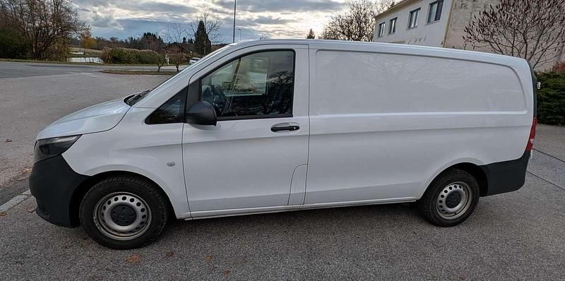 Gebraucht Mercedes Vito 102 PS (75 kW) 2021 Weiß Van