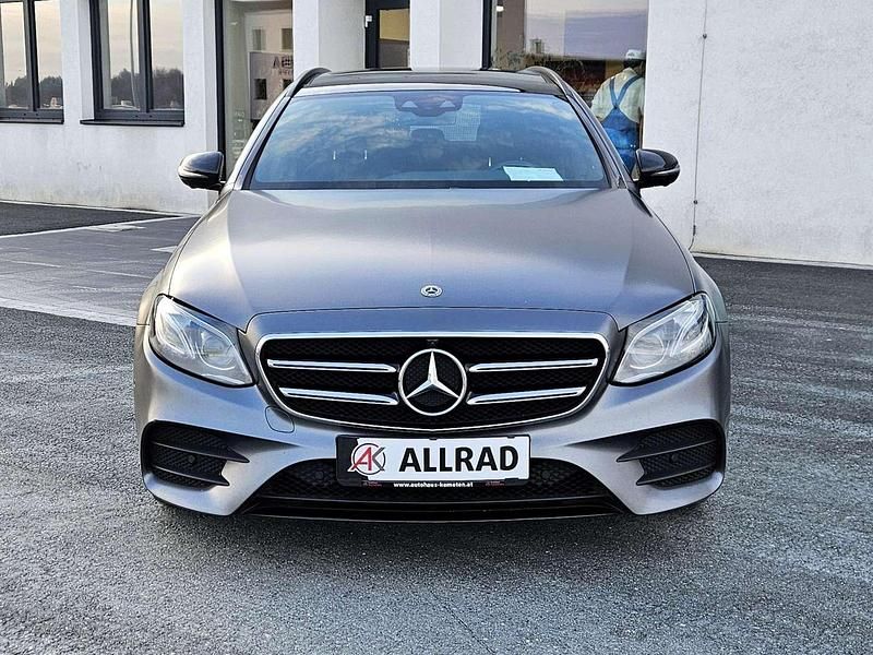 Gebraucht Mercedes E400 AMG 340 PS (250 kW) 2019 Grau Kombi