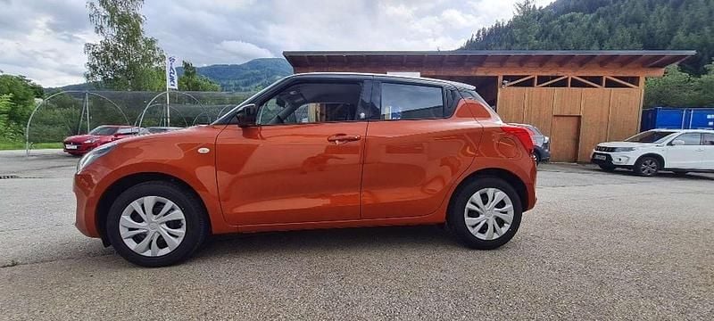 Gebraucht Suzuki Swift 83 PS (61 kW) 2024 Orange Limousine