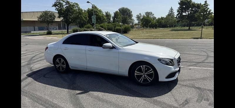 Gebraucht Mercedes E220 Avantgarde 194 PS (142 kW) 2018 Limousine