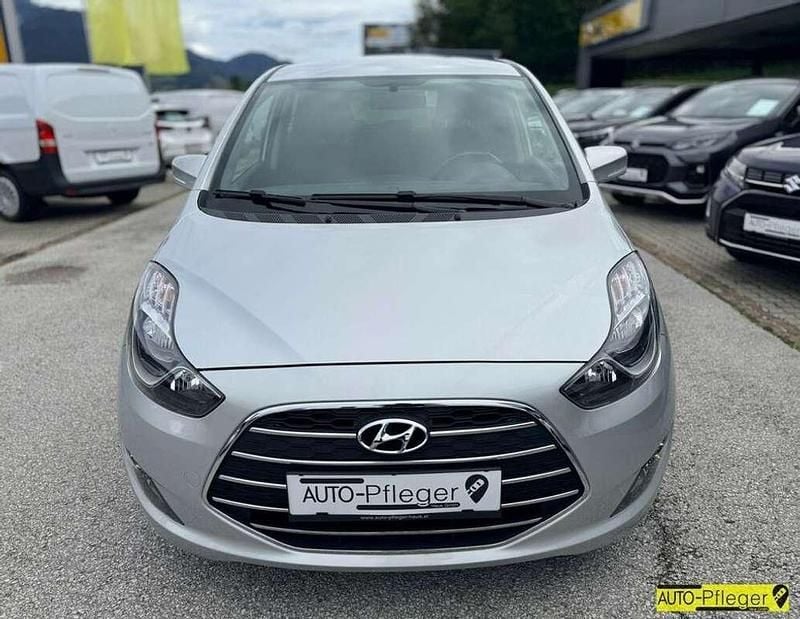 Gebraucht Hyundai i20 Edition 90 PS (66 kW) 2018 Silber Kombi