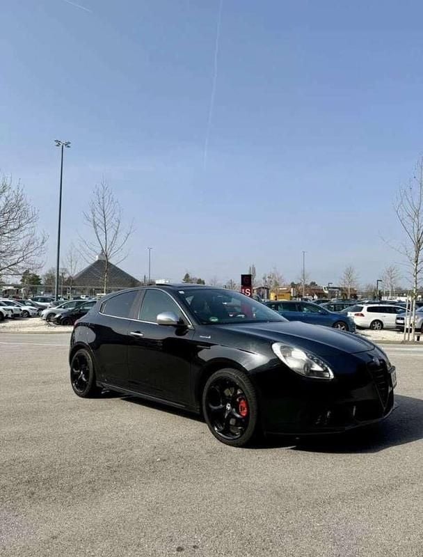 Gebraucht 2012 Alfa Romeo Giulietta Kleinwagen | € 8.950 - Bild 1/4