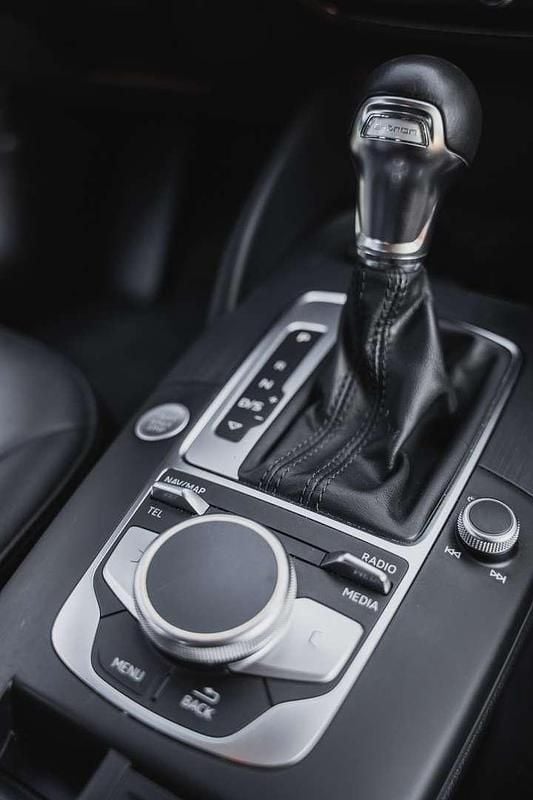 Gebraucht Audi A3 102 PS (75 kW) 2020 Schwarz Limousine