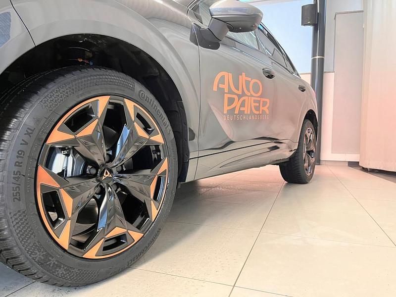 Gebraucht Cupra Terramar 204 PS (150 kW) 2026 Dunkelgrau  metallic SUV