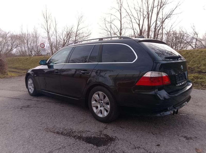 Gebraucht BMW 530 235 PS (172 kW) 2007 Schwarz Kombi