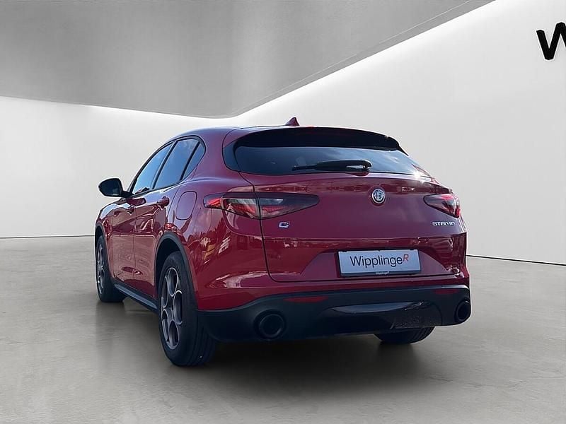 Gebraucht Alfa Romeo Stelvio Ti 201 PS (147 kW) 2022 Rot SUV