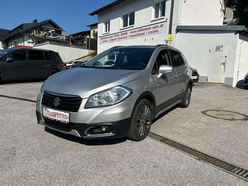 Grau Gebraucht 2016 Suzuki SX4 S-Cross SUV | € 9.990 (Guter Preis) - Bild 1/4