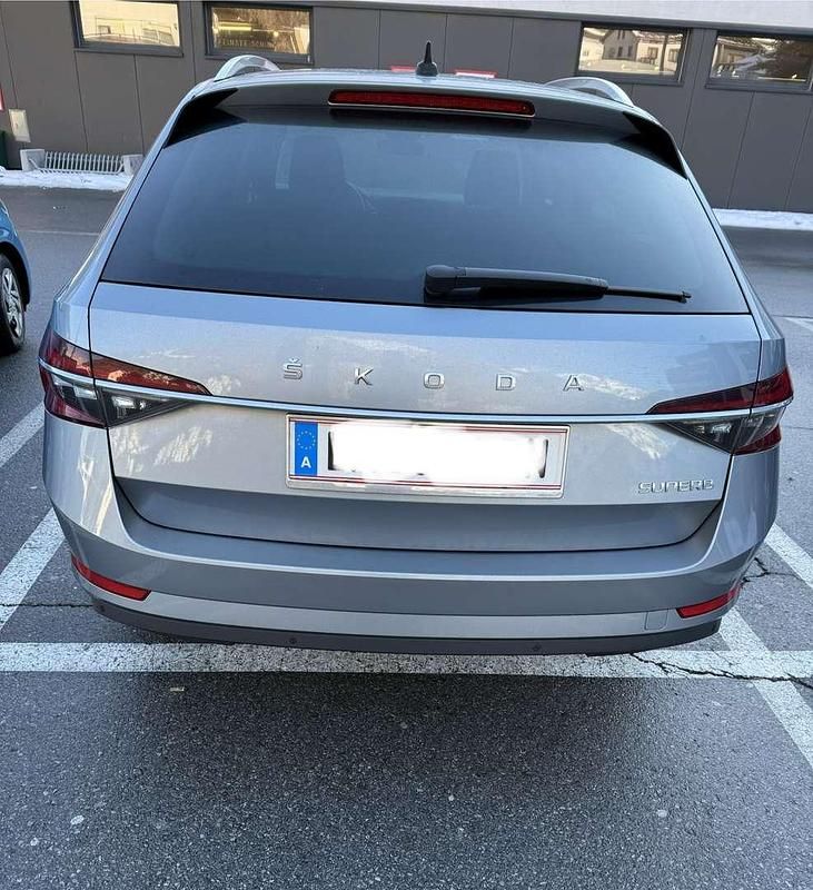 Gebraucht Skoda Superb Style 150 PS (110 kW) 2020 Grau Kombi