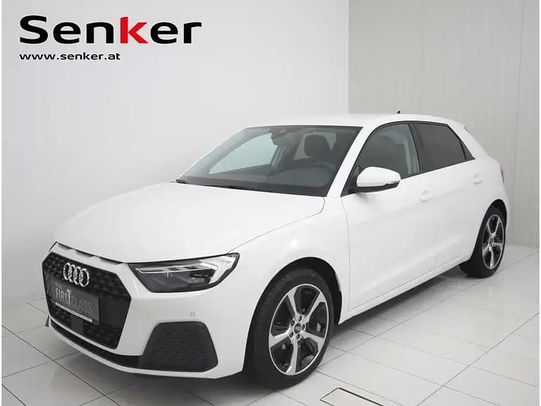 Weiss normal Neu 2025 Audi A1 Sportback Design Kleinwagen | € 28.990 (Fairer Preis) - Bild 1/4