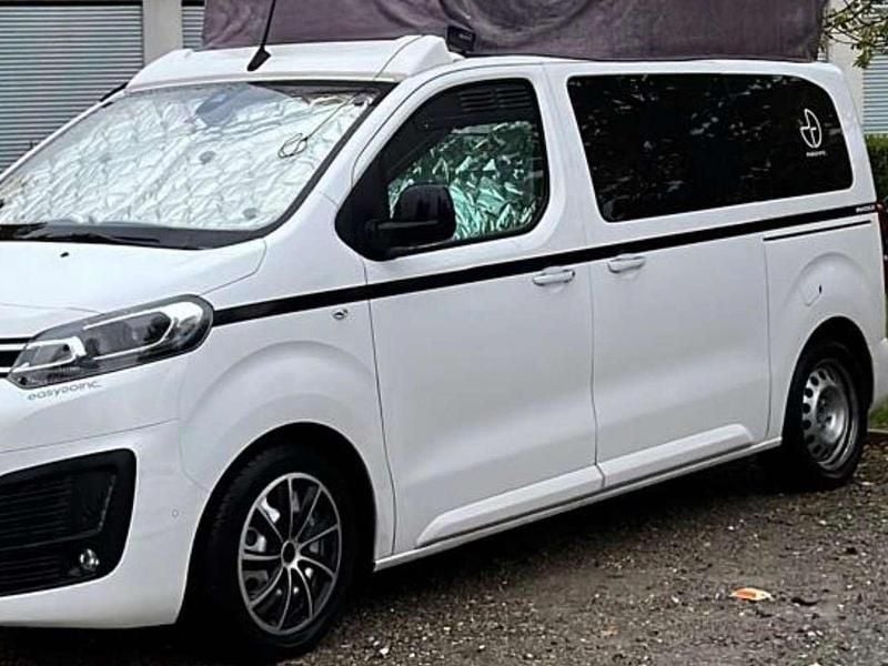 Weiß Gebraucht 2022 Citroën Spacetourer Van / Kleinbus | € 69.500 - Bild 1/4