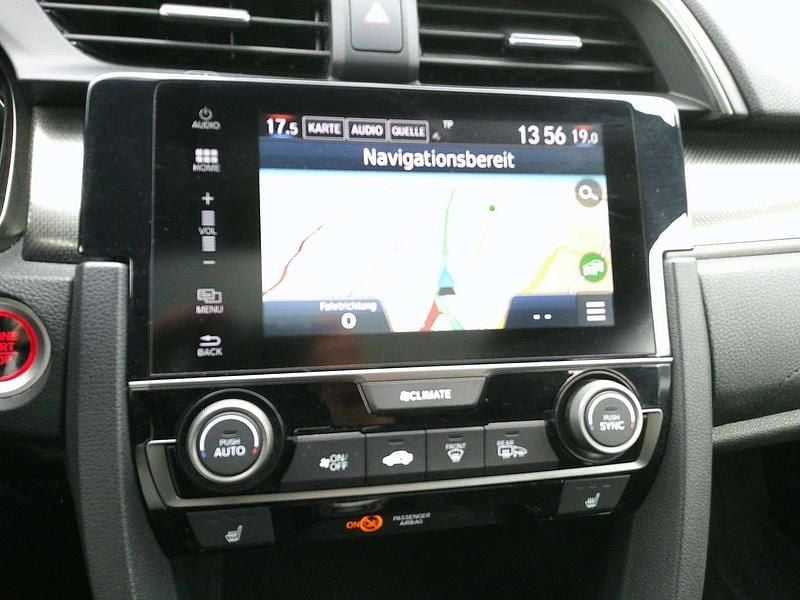 Gebraucht Honda Civic Executive 129 PS (94 kW) 2018 Weiß Kleinwagen