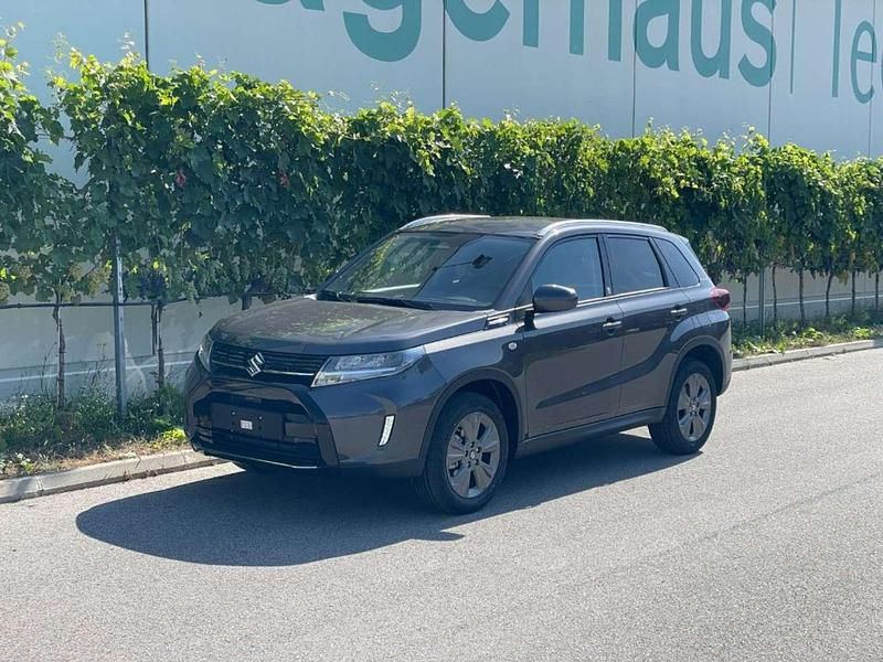 Grau Gebraucht 2025 Suzuki Vitara SUV | € 28.400 (Fairer Preis) - Bild 1/4