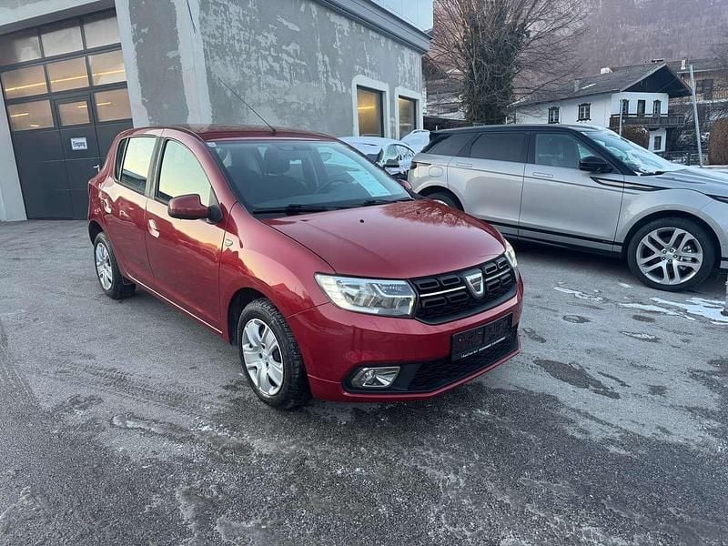 Rot Gebraucht 2017 Dacia Sandero Limousine | € 7.450 (Fairer Preis) - Bild 1/4