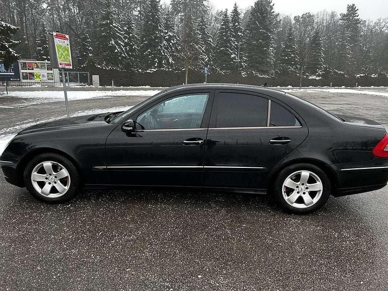 Gebraucht Mercedes E220 Avantgarde 170 PS (125 kW) 2009 Limousine