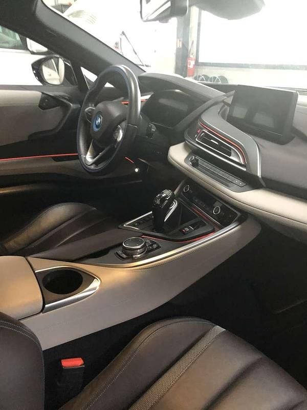 Gebraucht BMW i8 Pure Impulse 362 PS (266 kW) 2015 Coupé
