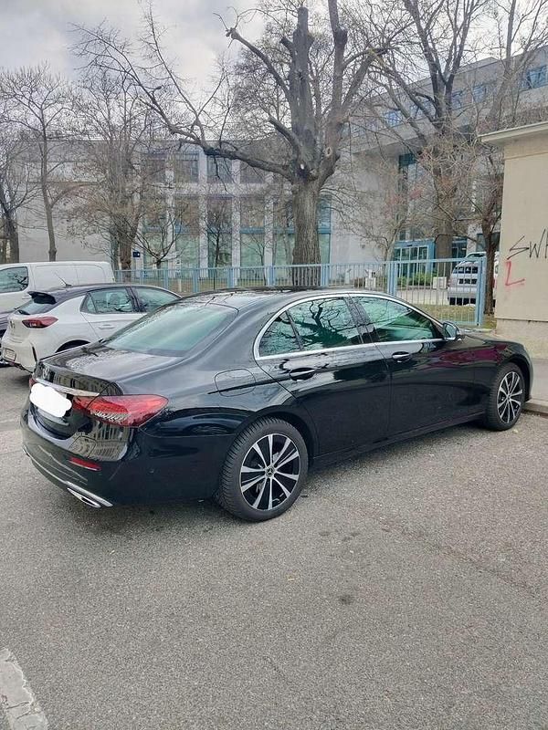 Gebraucht Mercedes E300 194 PS (142 kW) 2022 Limousine