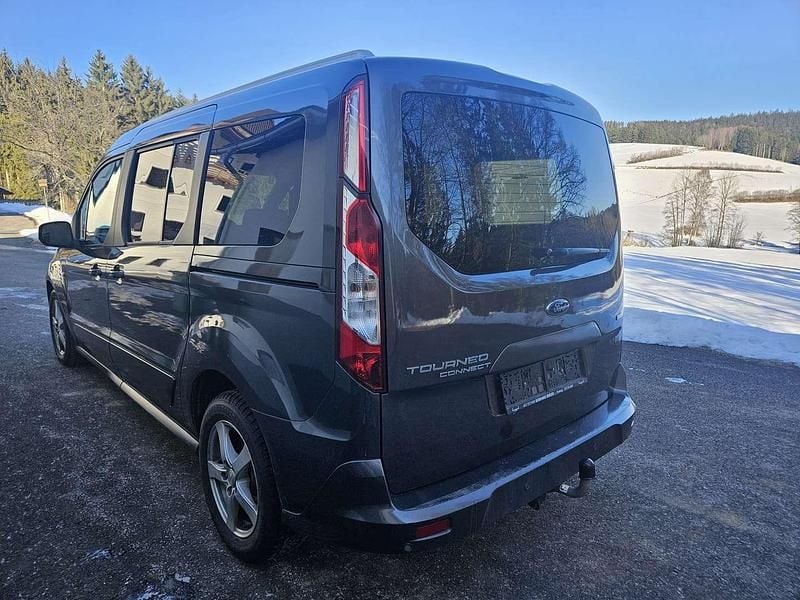 Gebraucht Ford Tourneo Titanium 121 PS (88 kW) 2018 Grau Kombi