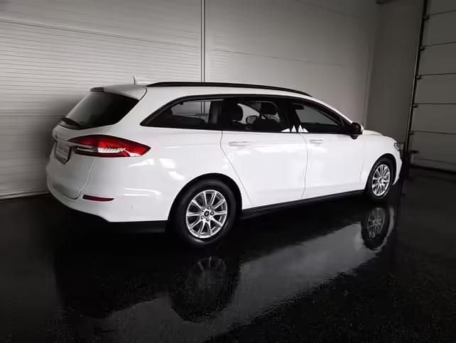 Gebraucht Ford Mondeo 150 PS (110 kW) 2021 Frostweiß Kombi