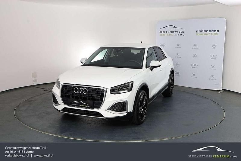 Weiß Gebraucht 2021 Audi Q2 Comfort SUV | € 27.995 (Teuer) - Bild 1/4