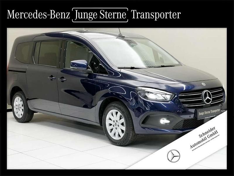 Blau Gebraucht 2024 Mercedes 180 Progressive Limousine | € 39.600 (Etwas zu teuer) - Bild 1/4