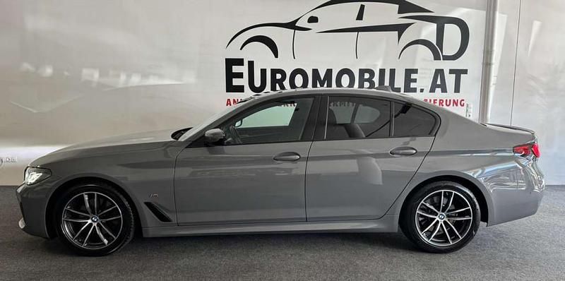 Gebraucht BMW 520 Shadowline 190 PS (139 kW) 2022 Grau Limousine