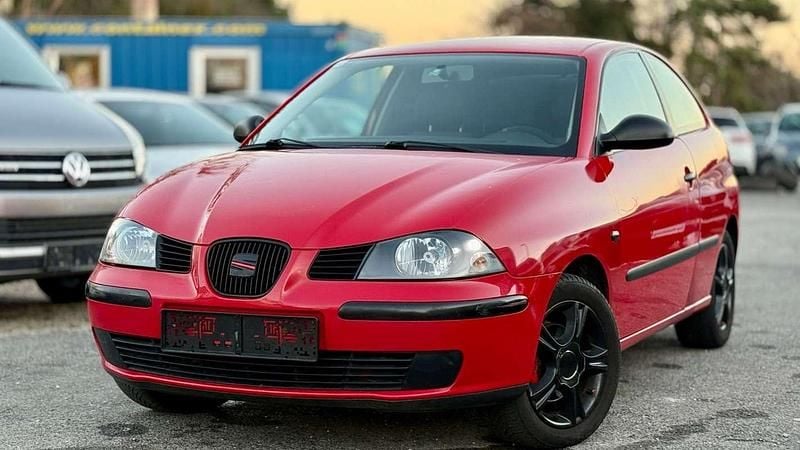Rot Gebraucht 2005 Seat Ibiza Limousine | € 1.200 - Bild 1/4