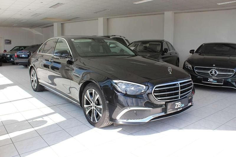 Schwarz Gebraucht 2022 Mercedes E300 Exclusive Limousine | € 35.890 (Superpreis) - Bild 1/4