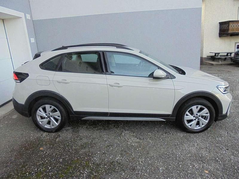 Grau Gebraucht 2022 VW Taigo Life SUV | € 17.800 (Etwas zu teuer) - Bild 1/4