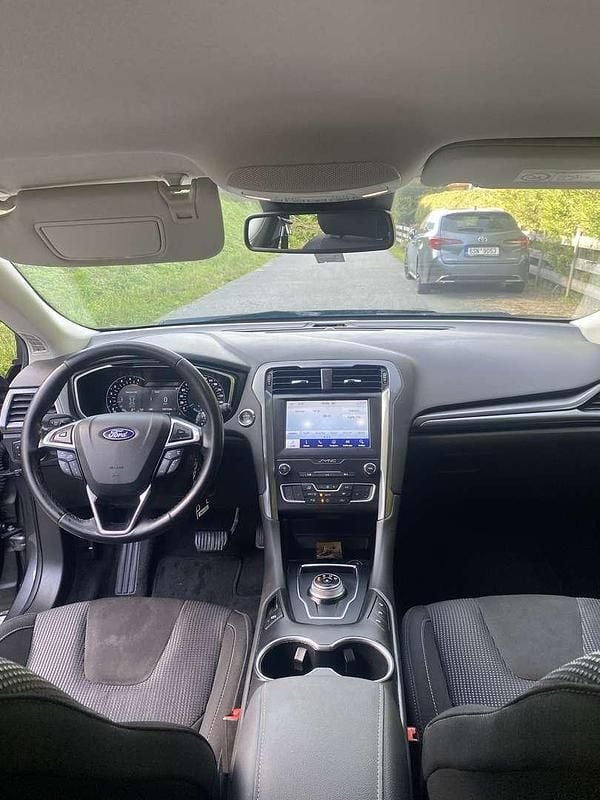 Gebraucht Ford Mondeo Titanium 190 PS (139 kW) 2019 Limousine