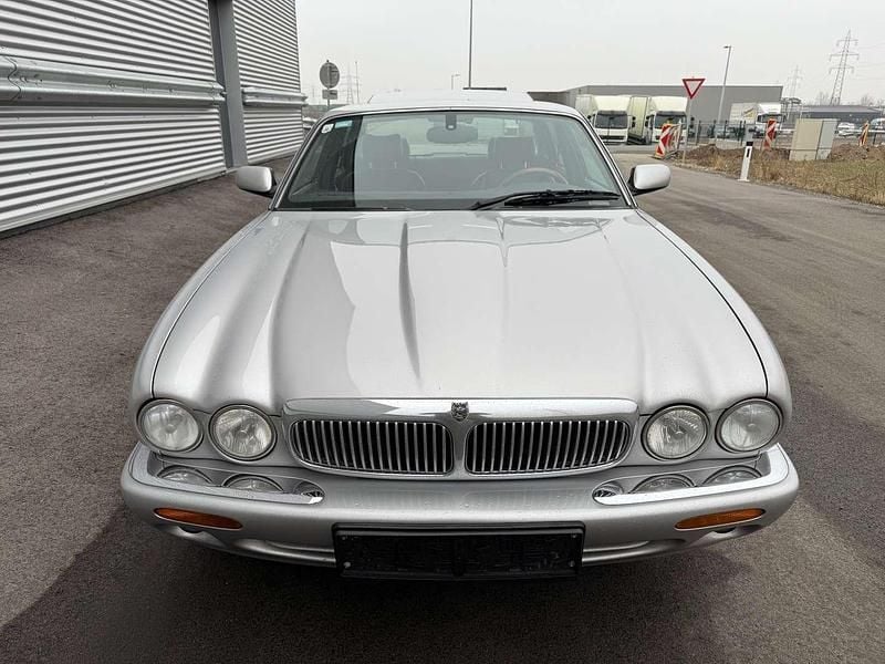 Gebraucht Jaguar XJ8 Executive 284 PS (208 kW) 2003 Silber Limousine