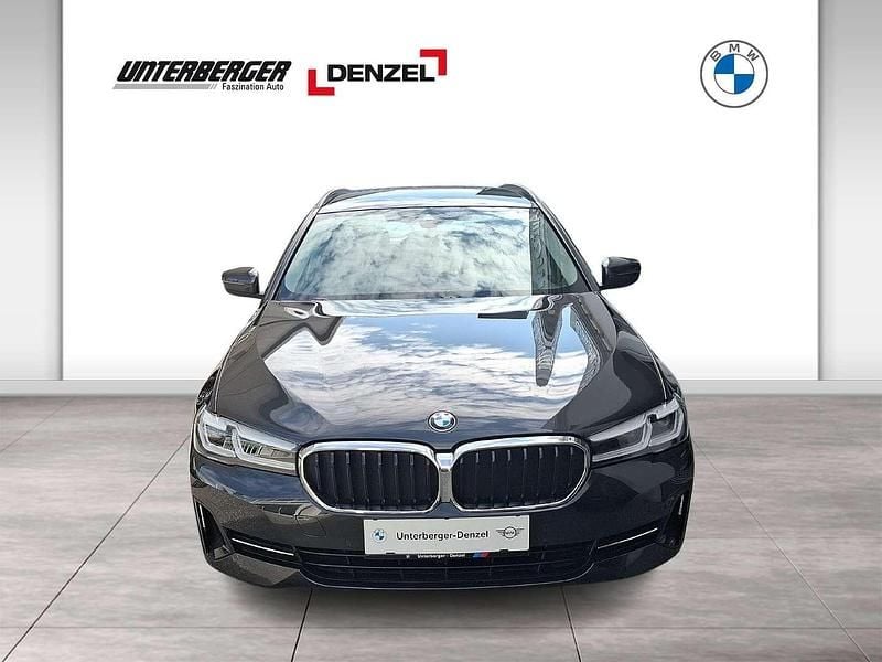 Gebraucht BMW 530 Sport Line 286 PS (210 kW) 2020 Grau Kombi