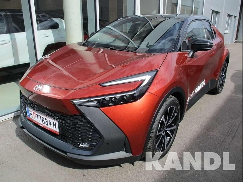 Orange Gebraucht 2025 Toyota C-HR Active SUV | € 33.590 (Teuer) - Bild 1/4