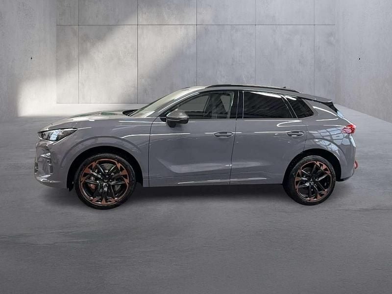 Neu Cupra Terramar VZ 265 PS (194 kW) 2025 Hellgrau  normal SUV
