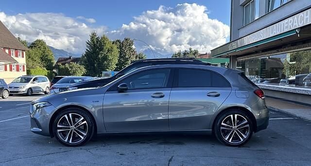 Gebraucht Mercedes A160 160 PS (117 kW) 2020 Grau Limousine