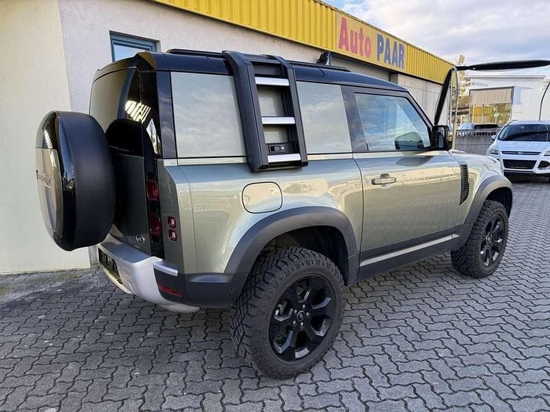 Gebraucht Land Rover Defender SE 249 PS (183 kW) 2022 Grün SUV