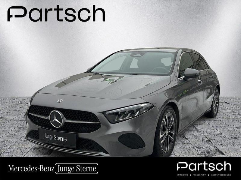 Gebraucht Mercedes A180 Progressive 116 PS (85 kW) 2023 Grau Limousine