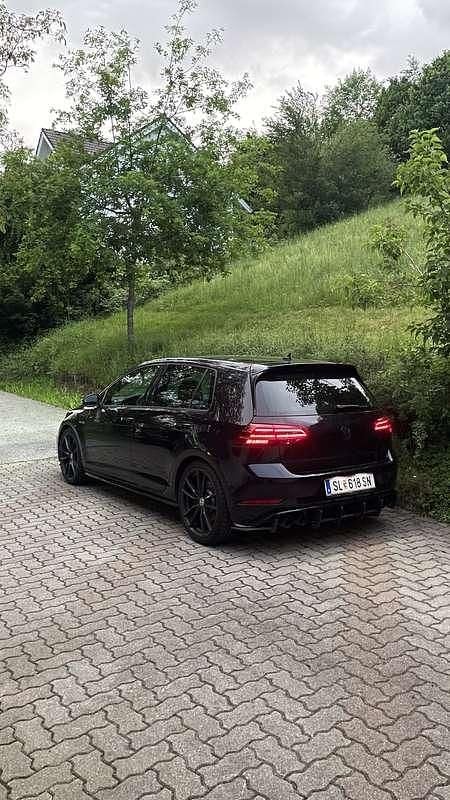 Gebraucht VW Golf VII R 310 PS (228 kW) 2017 Limousine