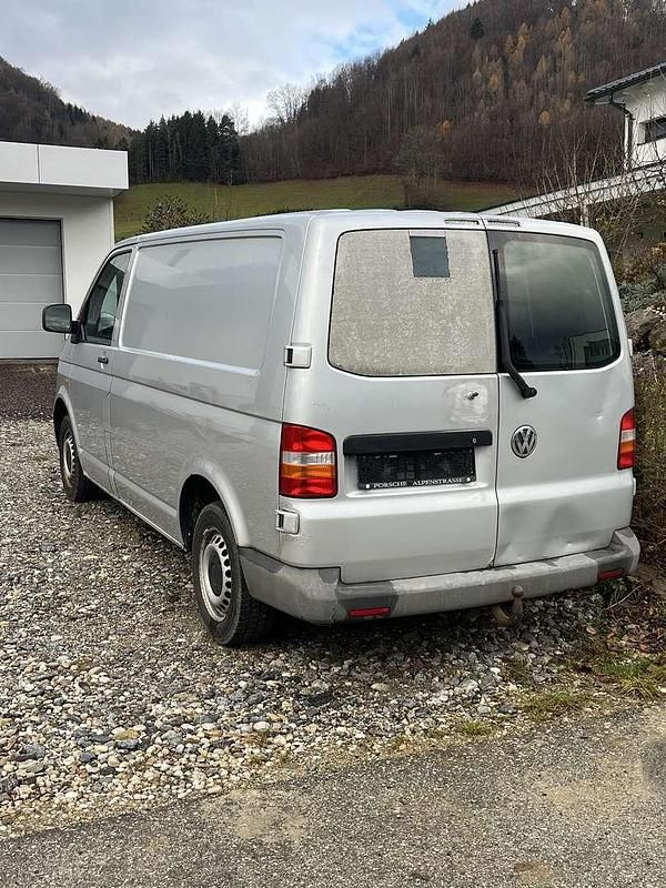 Gebraucht VW T5 131 PS (96 kW) 2006 Silber Van