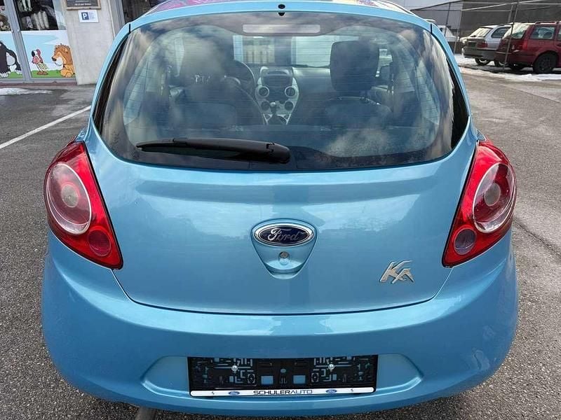 Gebraucht Ford Ka Trend 69 PS (50 kW) 2015 Blau Kleinwagen